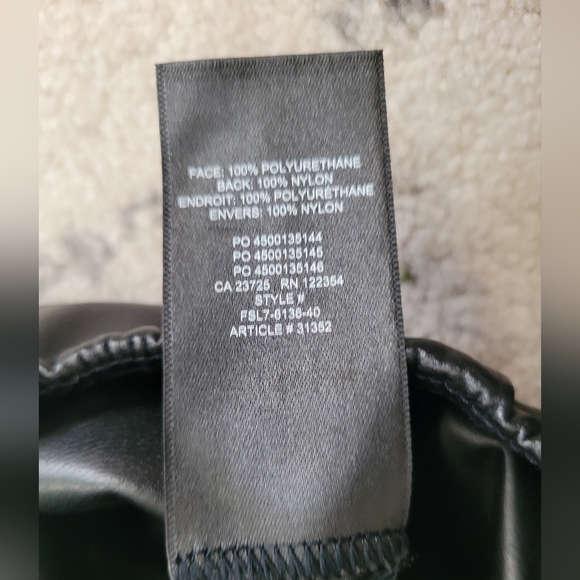 Aritzia Wilfred Free Daria Vegan Leather Leggings XS - Picture 6 of 6